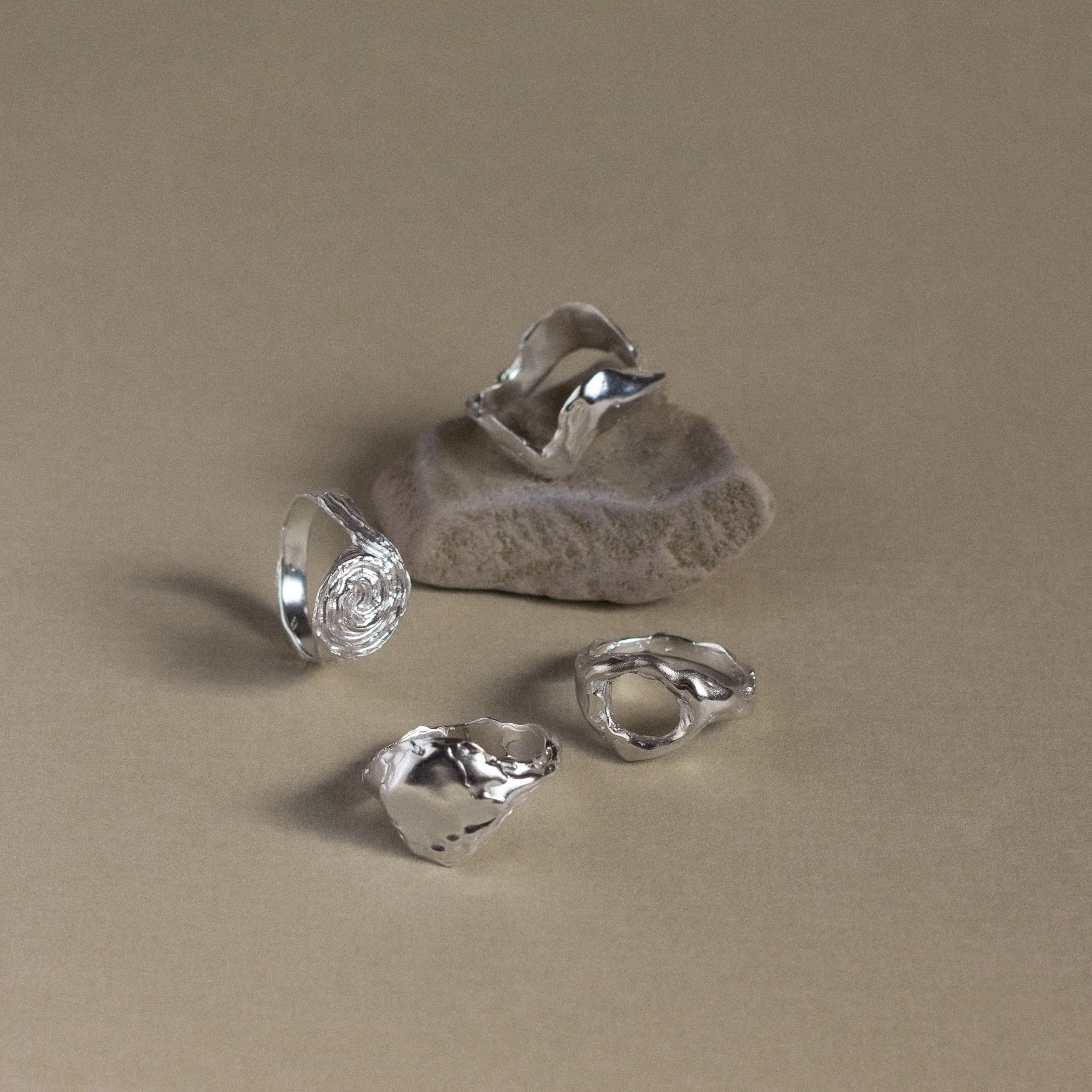 Silver Bloom Wave Ring - Image 7
