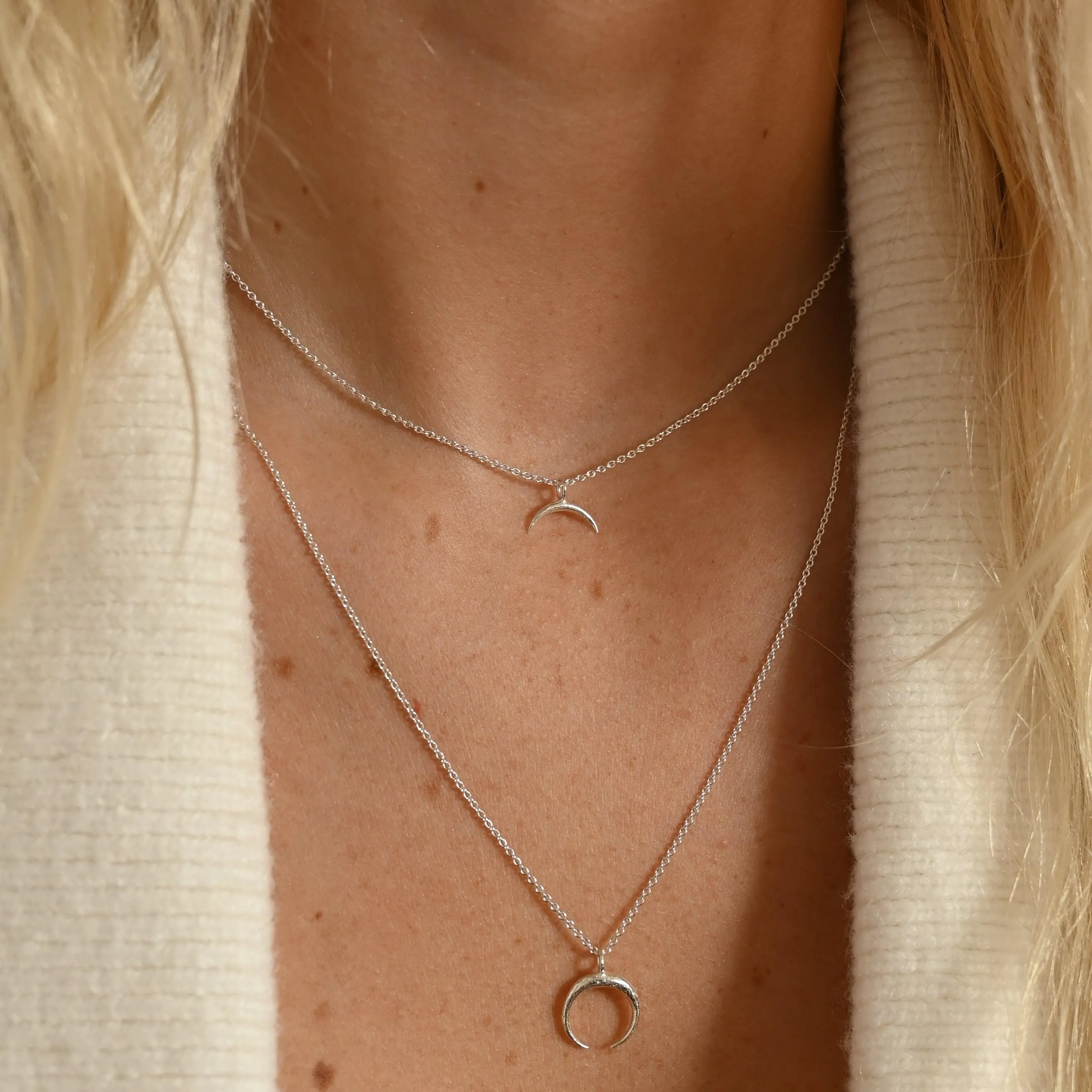 Silver Dainty Eclipse Pendant Necklace - Image 6